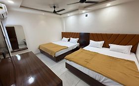 Hotel Shree Ganesh 3*